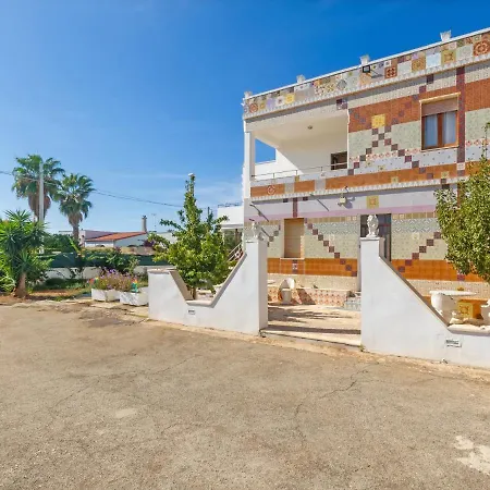 Apartment Relais Torre Squillace Con Piscina *